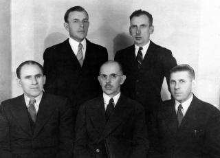 Czoowi dziaacze ZKCh (od lewej): P. Bajeski,
                    B. Winnik, K. Jaroszewicz, M. Korniluk, J. Sacewicz